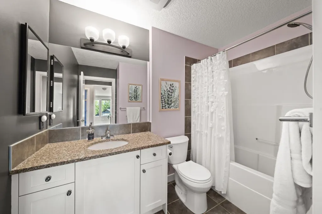 172 Mcivor Terrace Chestermere AB T1X 0R6