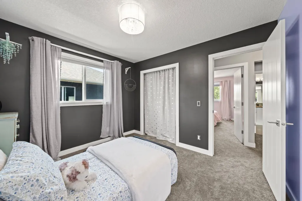 172 Mcivor Terrace Chestermere AB T1X 0R6