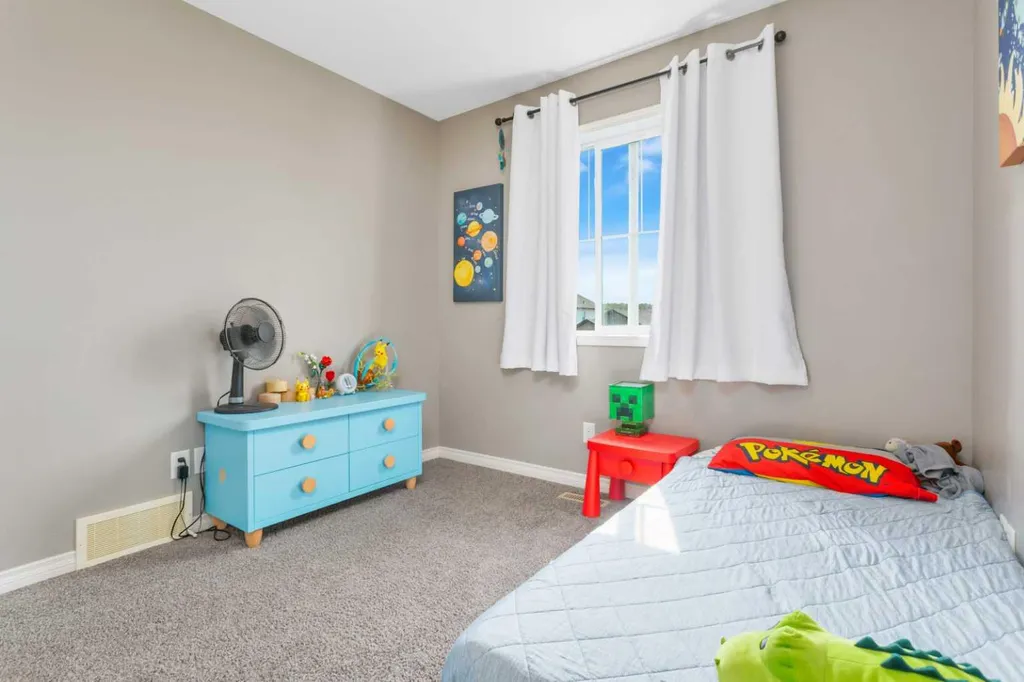 6 Reid Court Sylvan Lake AB T4S 1W3