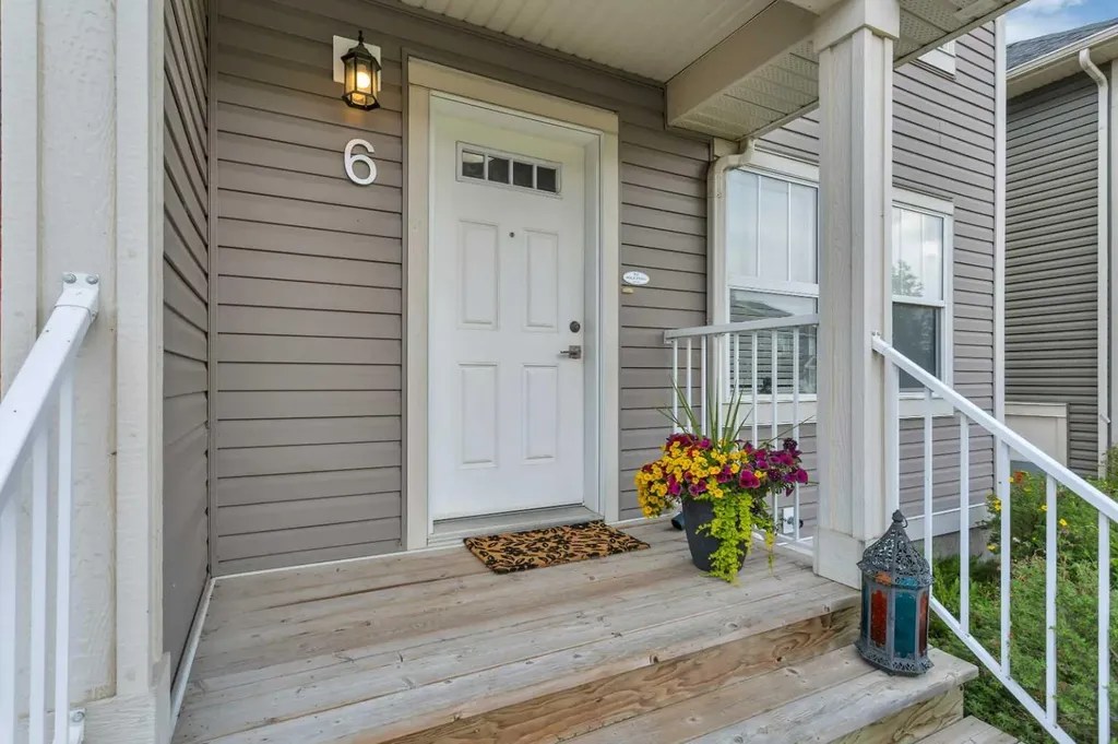6 Reid Court Sylvan Lake AB T4S 1W3