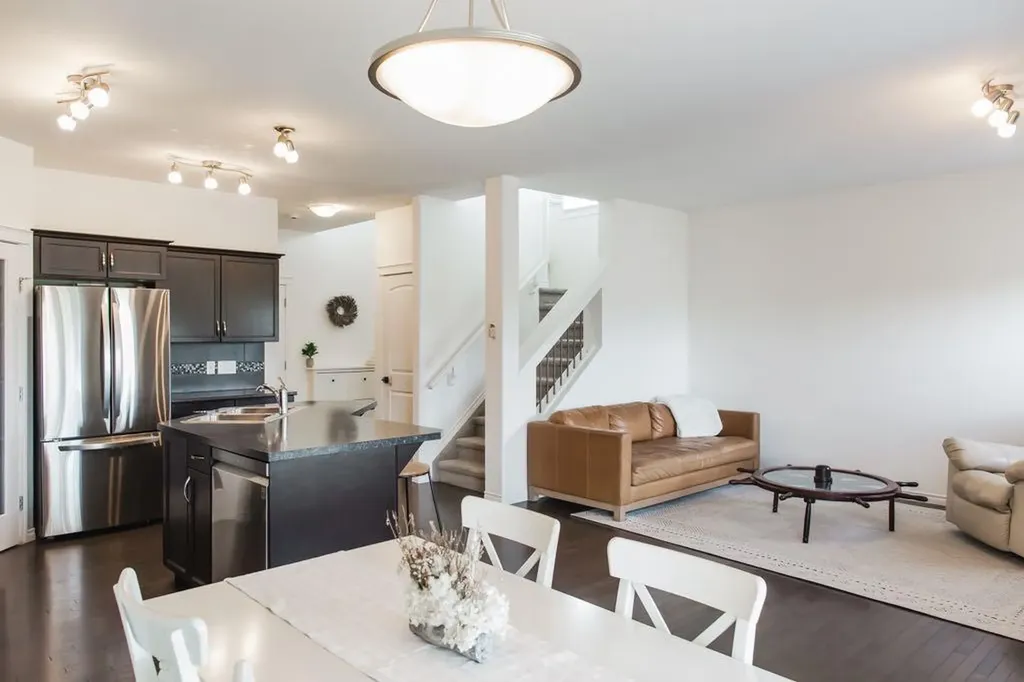 10261 85 Street Grande Prairie AB T8X 0K3