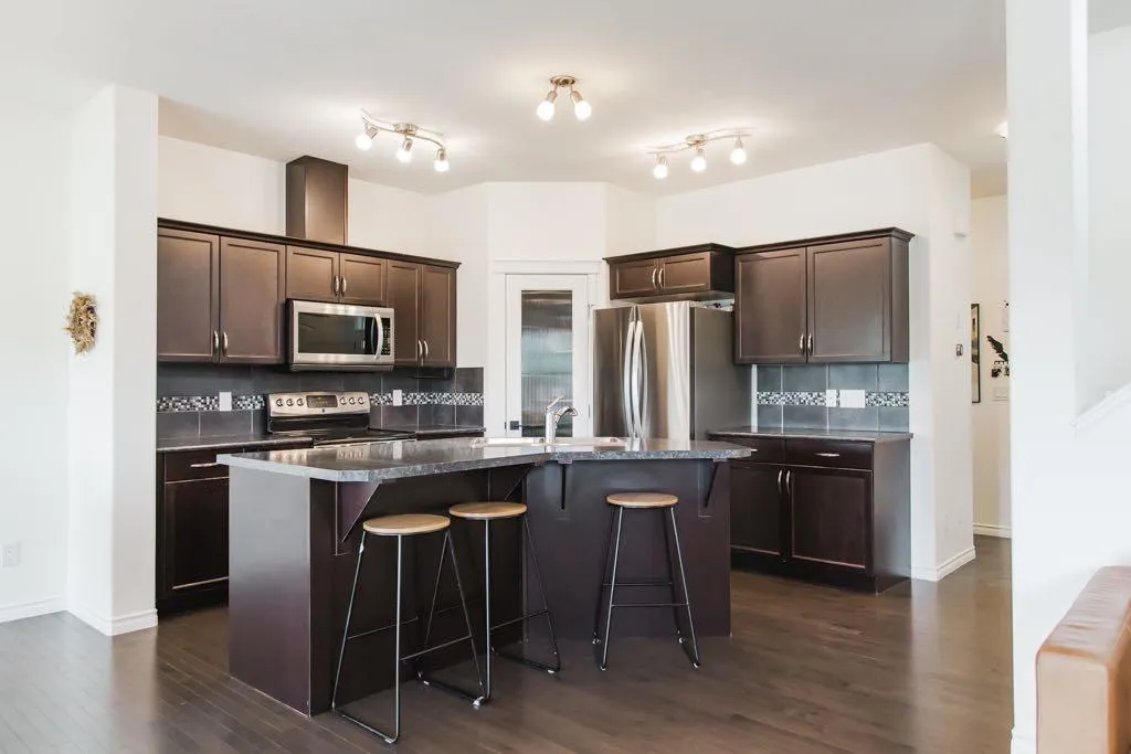 10261 85 Street Grande Prairie AB T8X 0K3