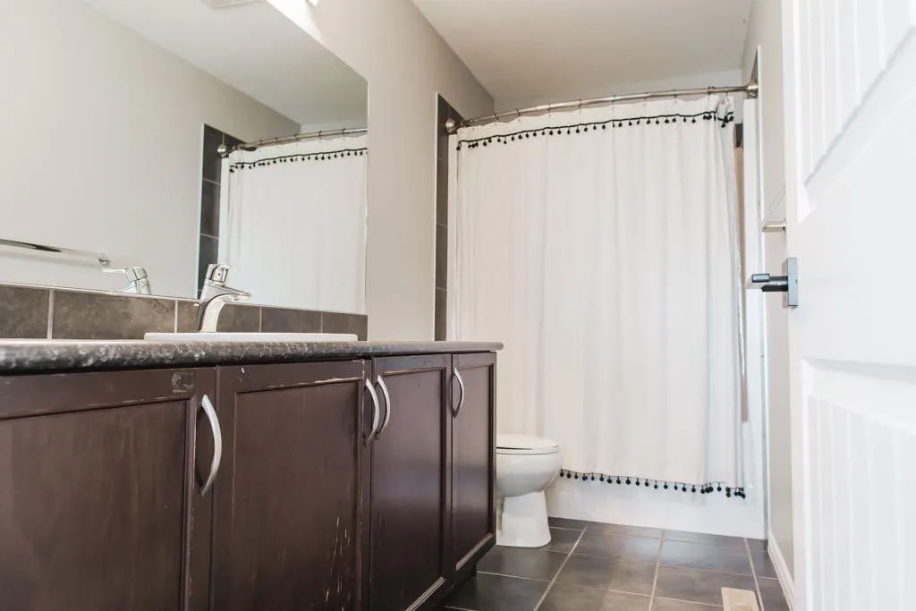 10261 85 Street Grande Prairie AB T8X 0K3