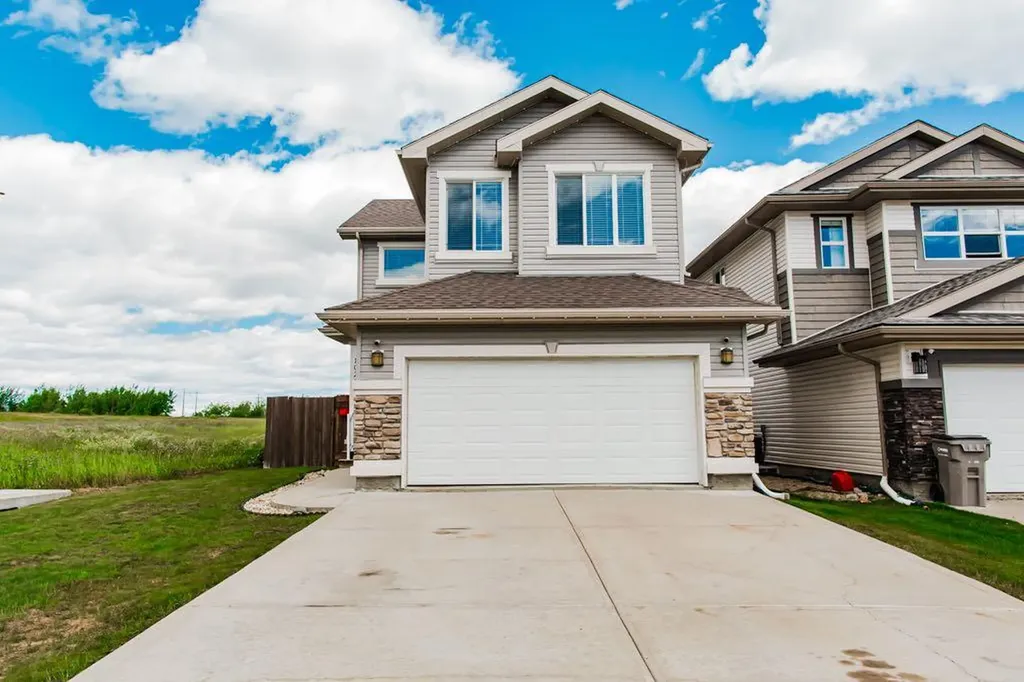 10261 85 Street Grande Prairie AB T8X 0K3