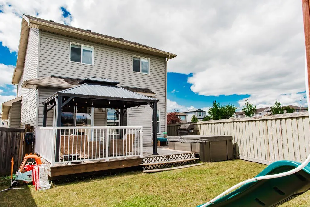 10261 85 Street Grande Prairie AB T8X 0K3