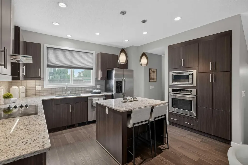 211 Skyview Point Road NE Calgary AB T3N 0K6