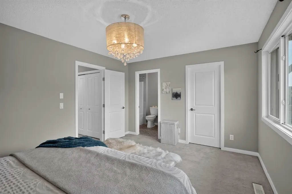 211 Skyview Point Road NE Calgary AB T3N 0K6