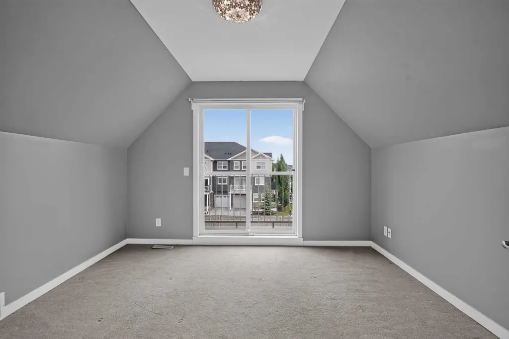 211 Skyview Point Road NE Calgary AB T3N 0K6