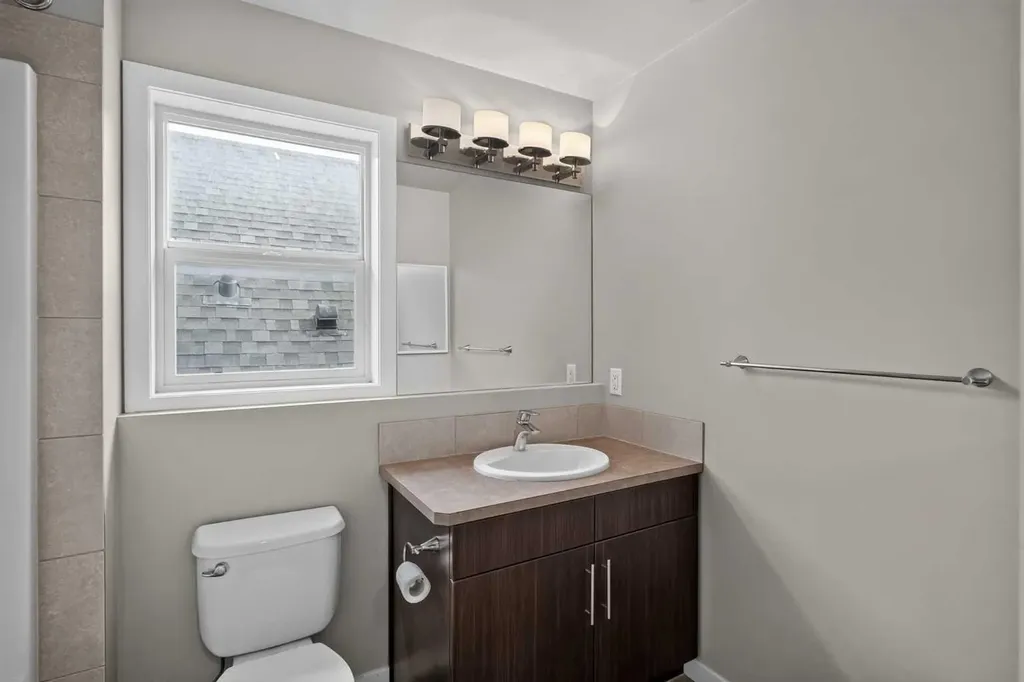 211 Skyview Point Road NE Calgary AB T3N 0K6