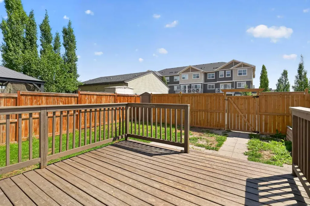 211 Skyview Point Road NE Calgary AB T3N 0K6