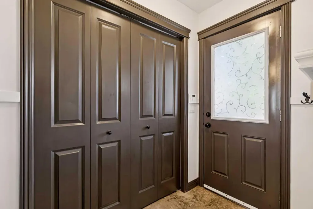 316 Prestwick Terrace SE Calgary AB T2Z 0H4