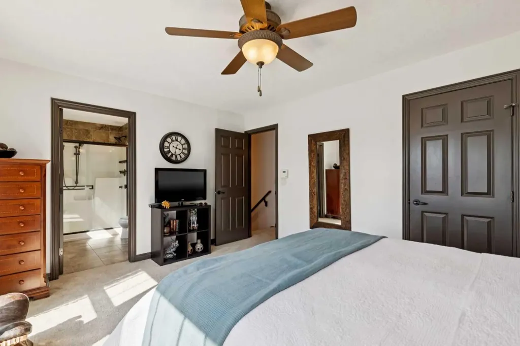 316 Prestwick Terrace SE Calgary AB T2Z 0H4