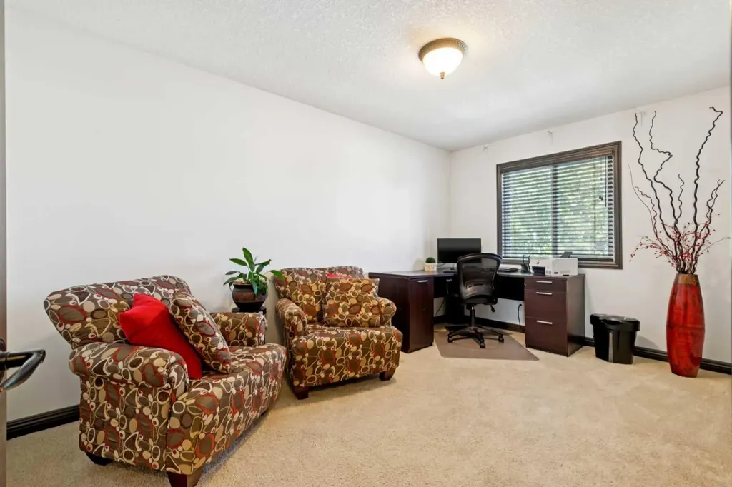 316 Prestwick Terrace SE Calgary AB T2Z 0H4