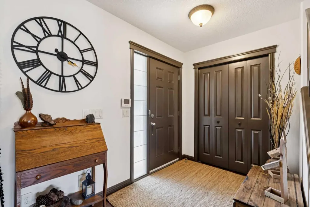 316 Prestwick Terrace SE Calgary AB T2Z 0H4