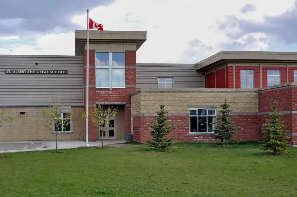316 Prestwick Terrace SE Calgary AB T2Z 0H4