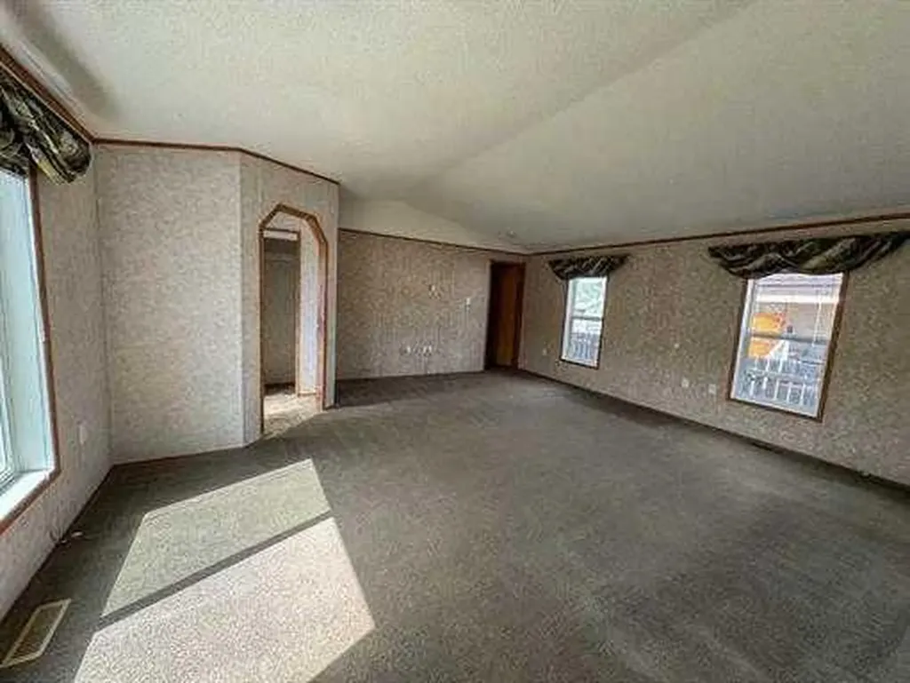 305 Rodeo Drive Fort Macleod AB T0L 0Z0