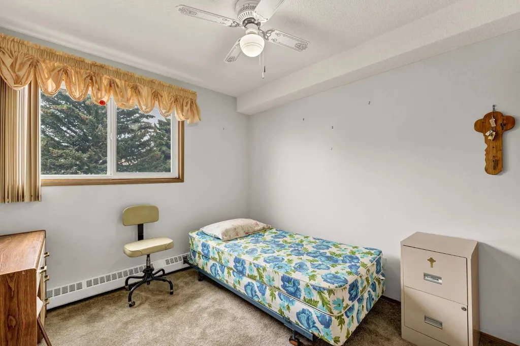 3090 15 Avenue SE Medicine Hat AB T1B 3Z3