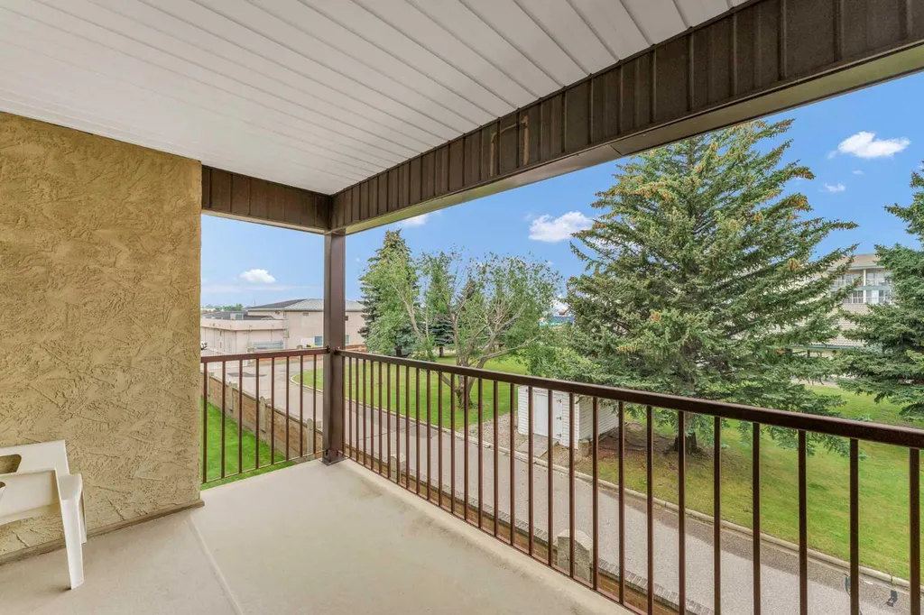 3090 15 Avenue SE Medicine Hat AB T1B 3Z3