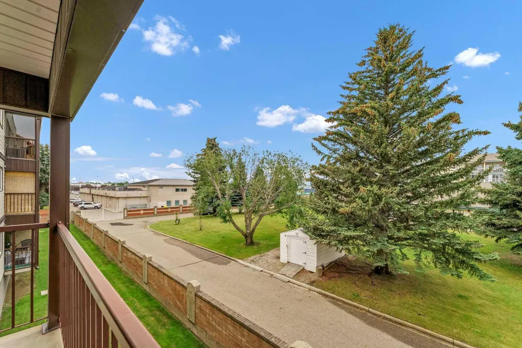 3090 15 Avenue SE Medicine Hat AB T1B 3Z3