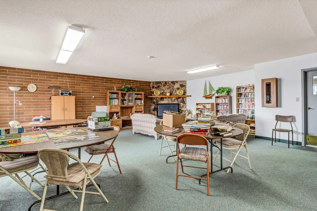 3090 15 Avenue SE Medicine Hat AB T1B 3Z3