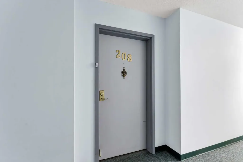 3090 15 Avenue SE Medicine Hat AB T1B 3Z3