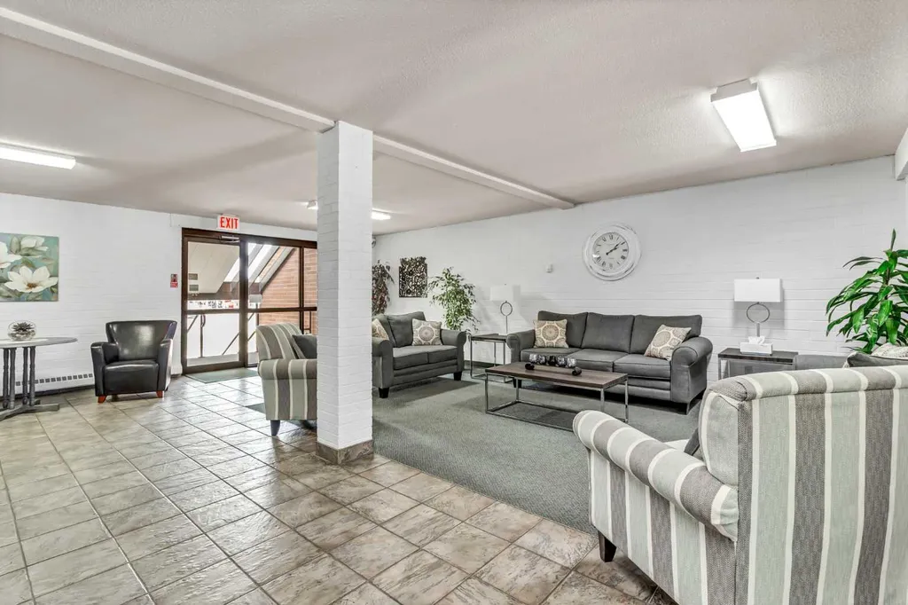 3090 15 Avenue SE Medicine Hat AB T1B 3Z3