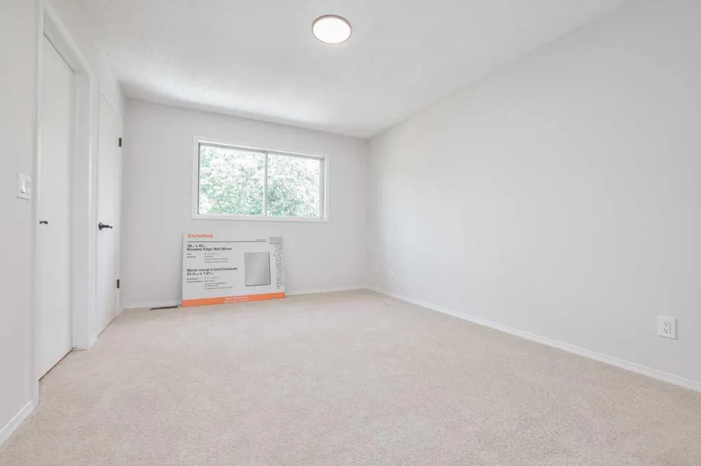 208 Macewan Valley Road NW Calgary AB T3K 3P1