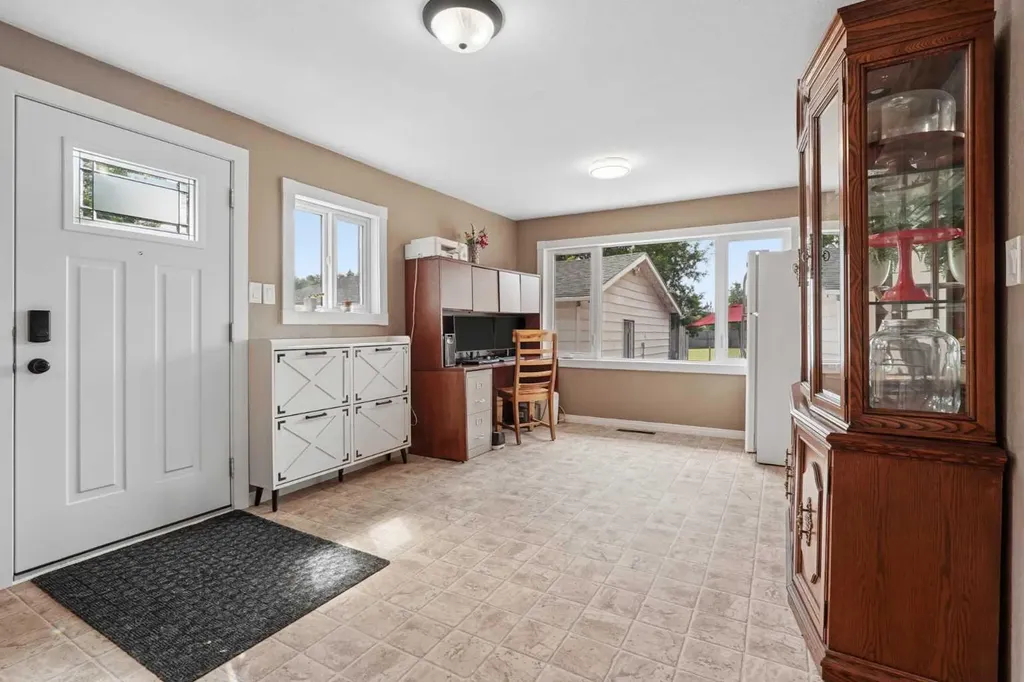 154 West 2 Avenue Magrath AB T0K 1J0