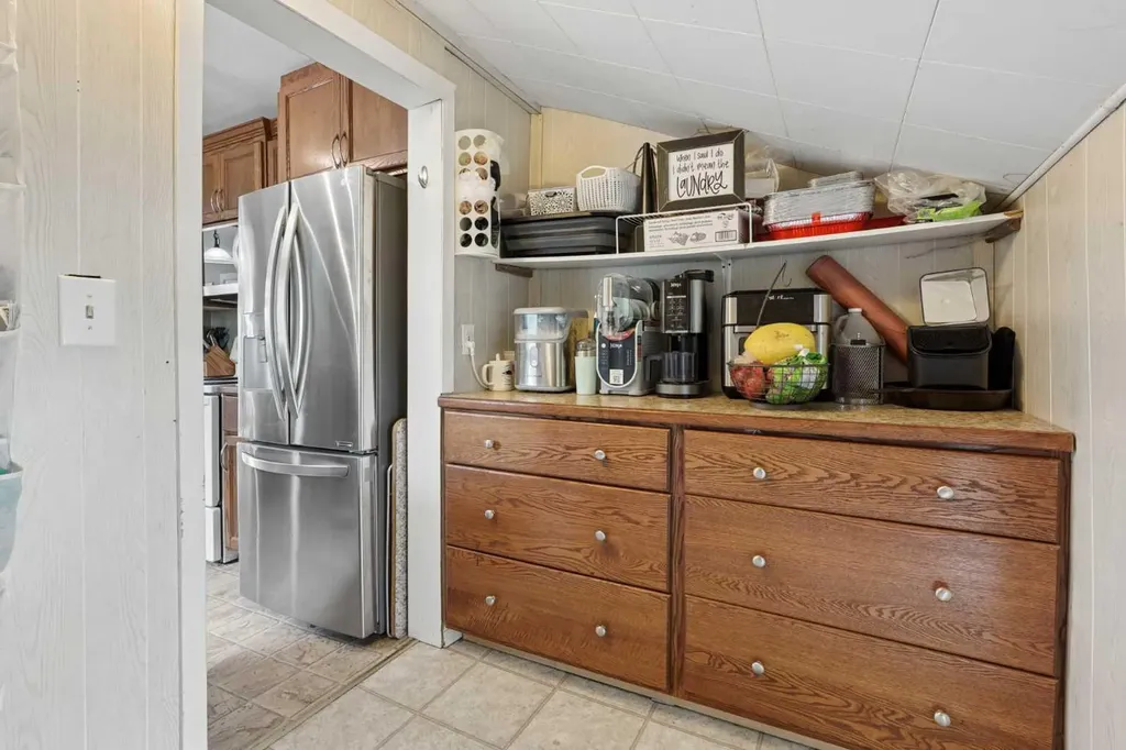 154 West 2 Avenue Magrath AB T0K 1J0