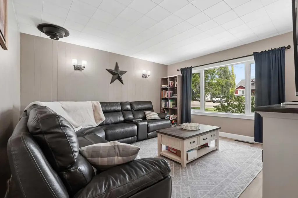 154 West 2 Avenue Magrath AB T0K 1J0
