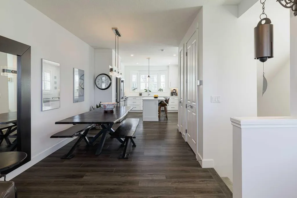 64 Spring Willow Close SW Calgary AB T3E 6E8