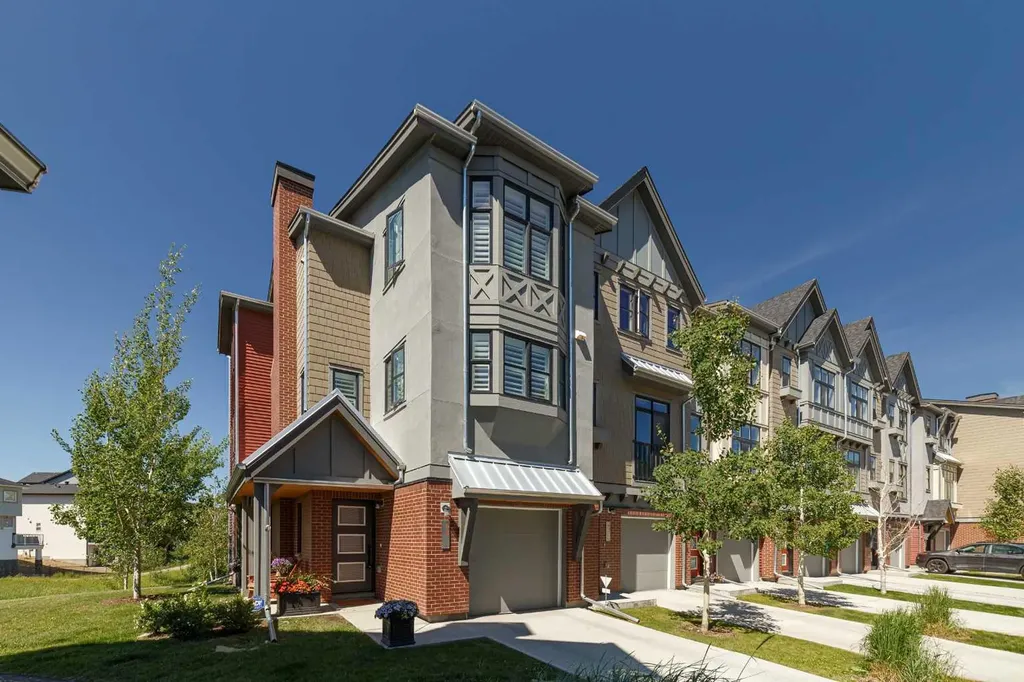 64 Spring Willow Close SW Calgary AB T3E 6E8