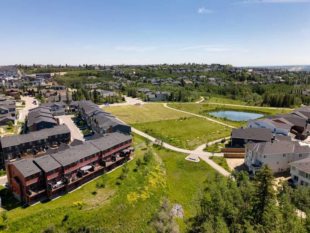 64 Spring Willow Close SW Calgary AB T3E 6E8