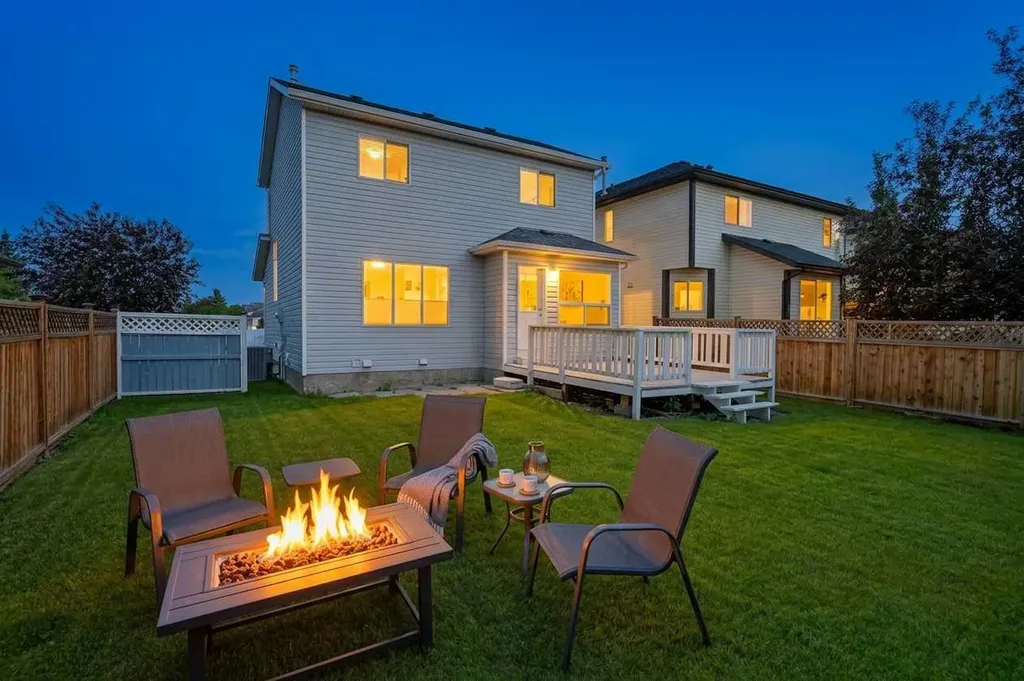 59 Silver Springs Way NW Airdrie AB T4B2R6