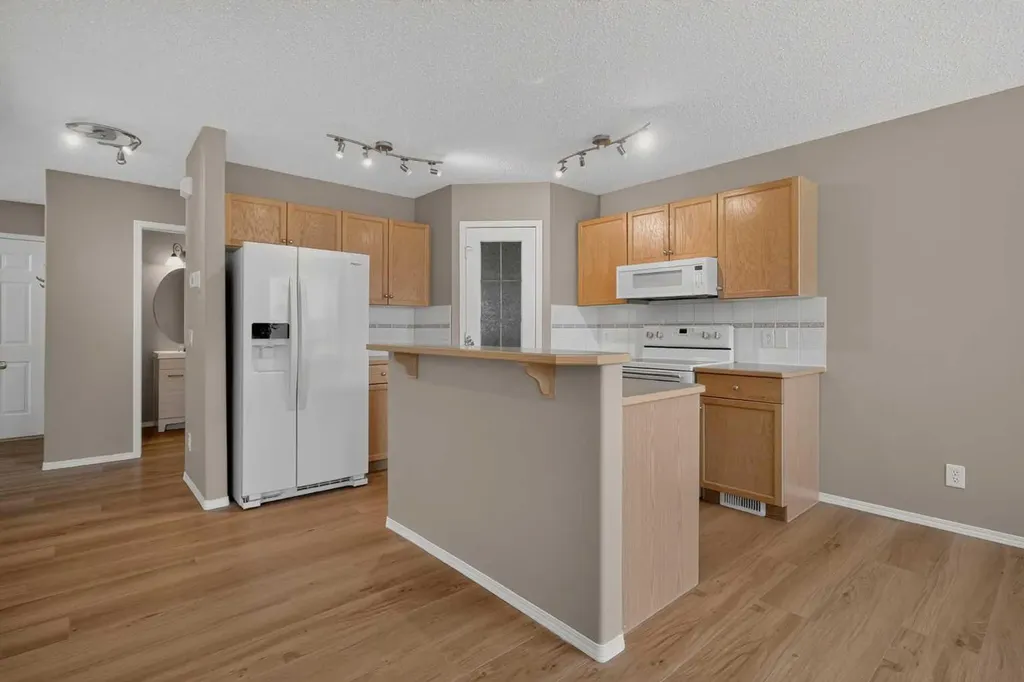 59 Silver Springs Way NW Airdrie AB T4B2R6