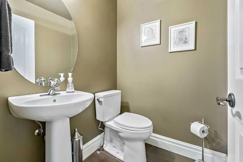 28 Citadel Green NW Calgary AB T3G 4G5