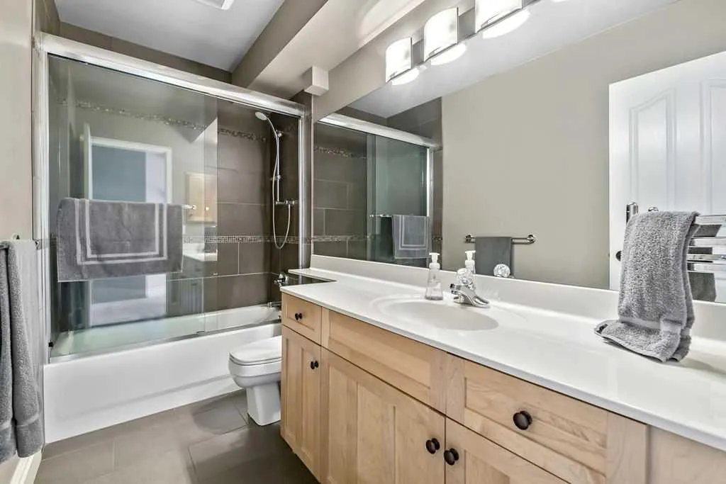 28 Citadel Green NW Calgary AB T3G 4G5