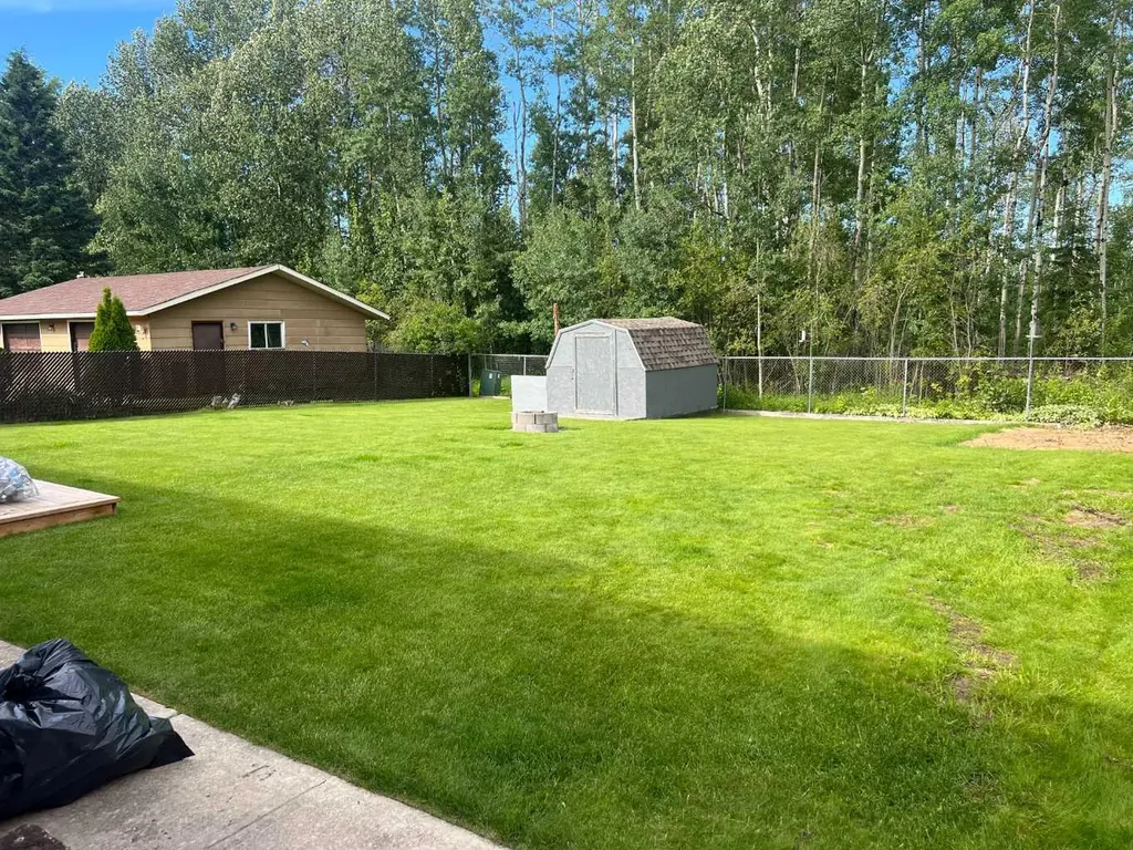506 Hammond Drive Fox Creek AB T0H 1P0
