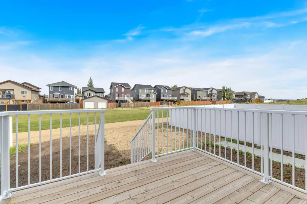114 Palmer Circle Blackfalds AB T4M 0N8