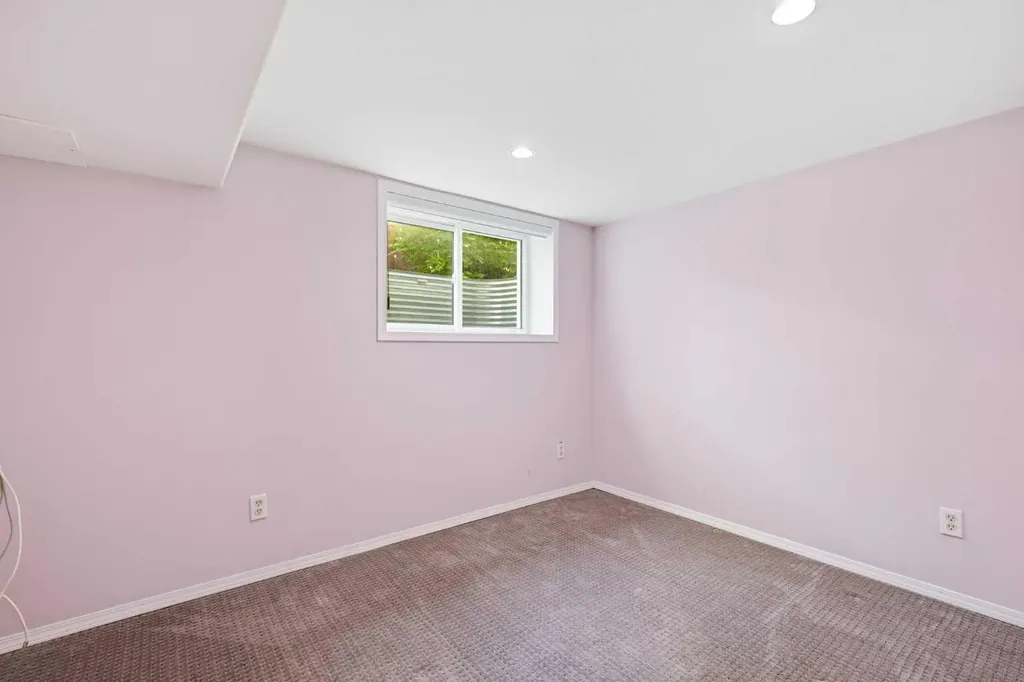 806 Radford Road NE Calgary AB T2E 5G2