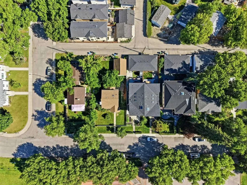 806 Radford Road NE Calgary AB T2E 5G2