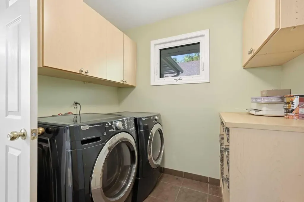 806 Radford Road NE Calgary AB T2E 5G2