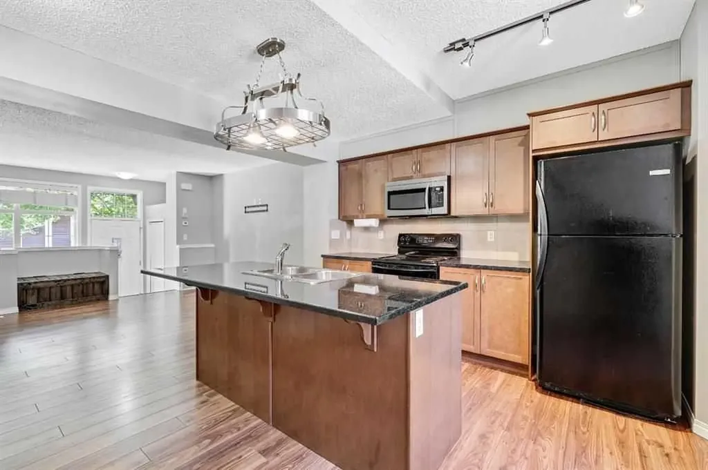 159 New Brighton Villas SE Calgary AB T2Z 0T6