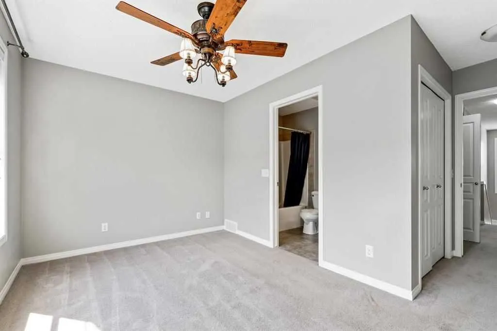 159 New Brighton Villas SE Calgary AB T2Z 0T6