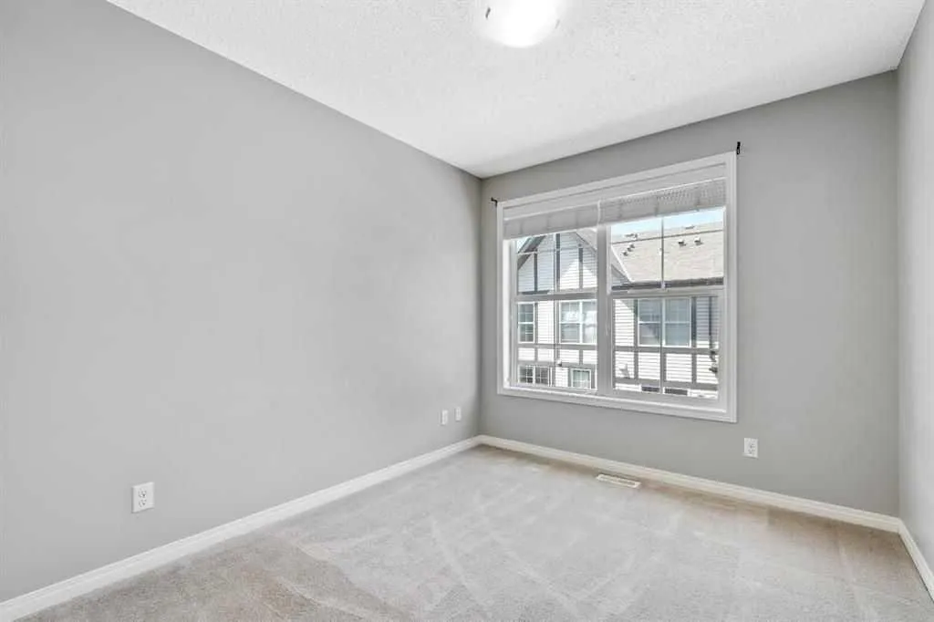159 New Brighton Villas SE Calgary AB T2Z 0T6