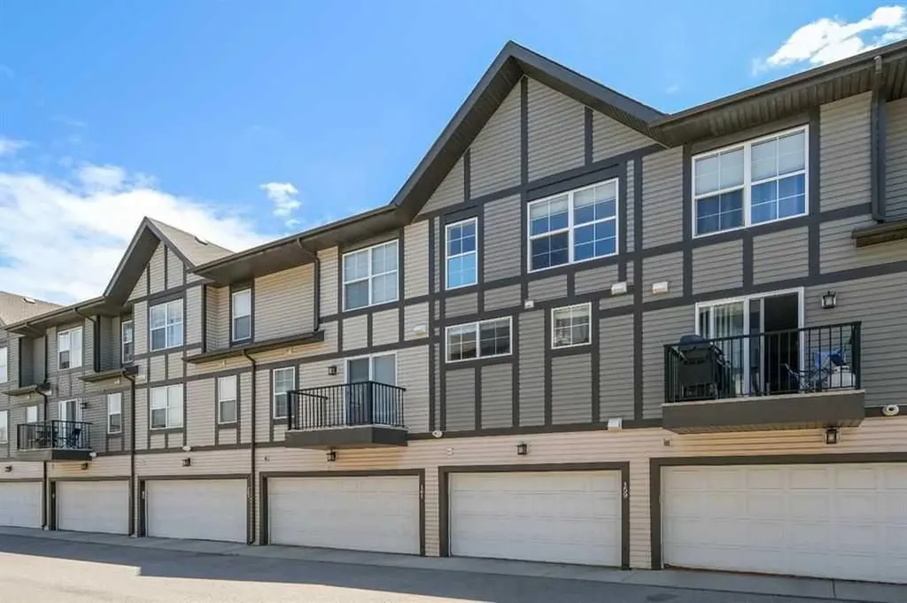 159 New Brighton Villas SE Calgary AB T2Z 0T6