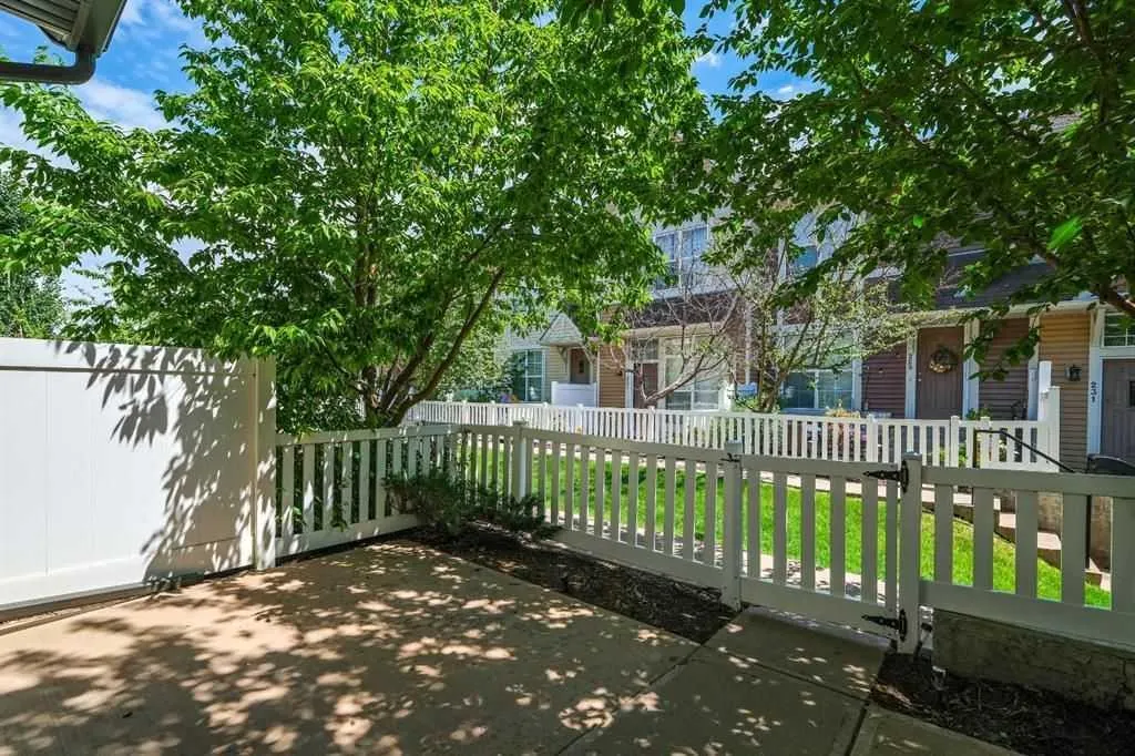 159 New Brighton Villas SE Calgary AB T2Z 0T6