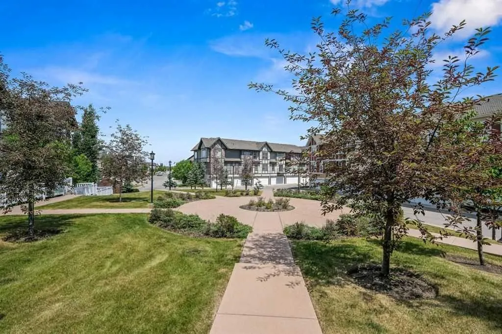 159 New Brighton Villas SE Calgary AB T2Z 0T6