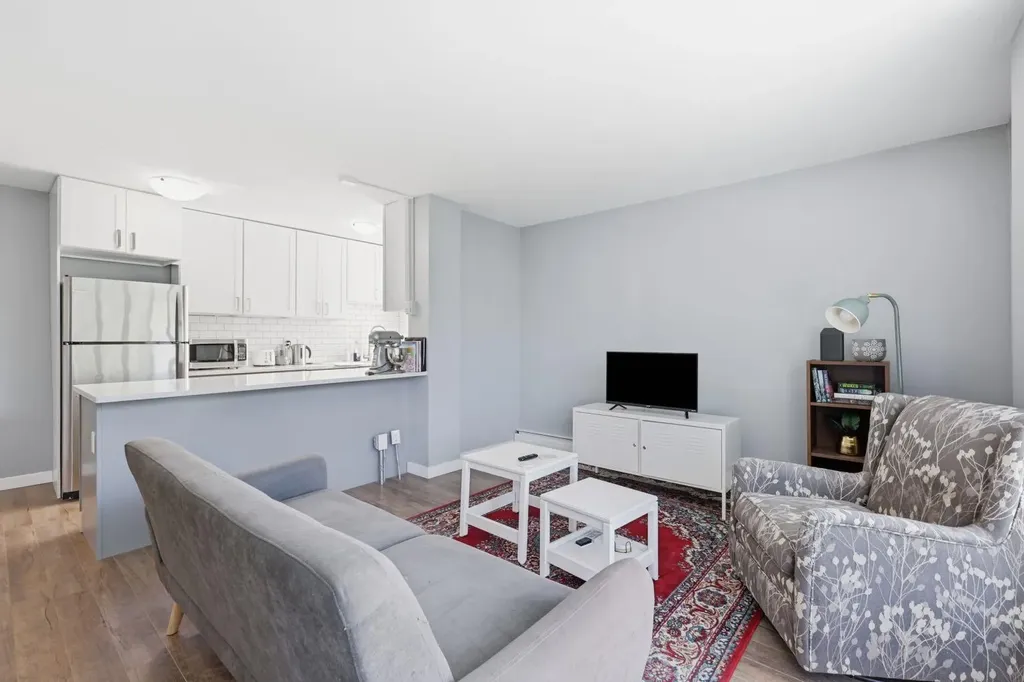 110 24 Avenue SW Calgary AB T2S0J9