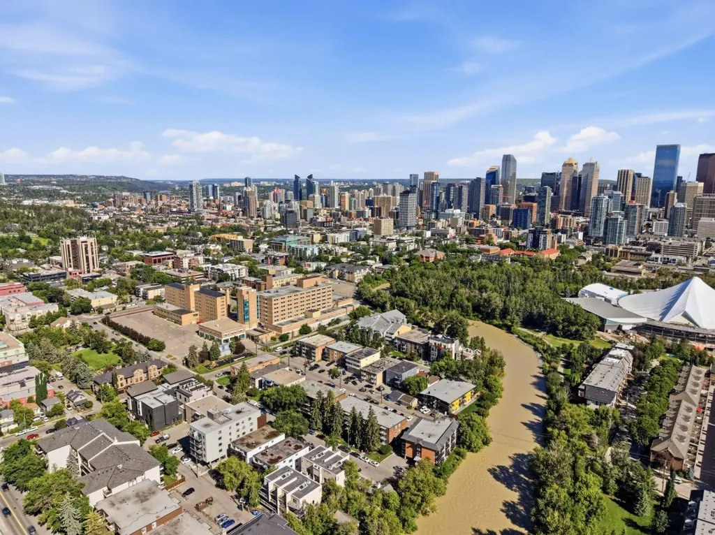 110 24 Avenue SW Calgary AB T2S0J9